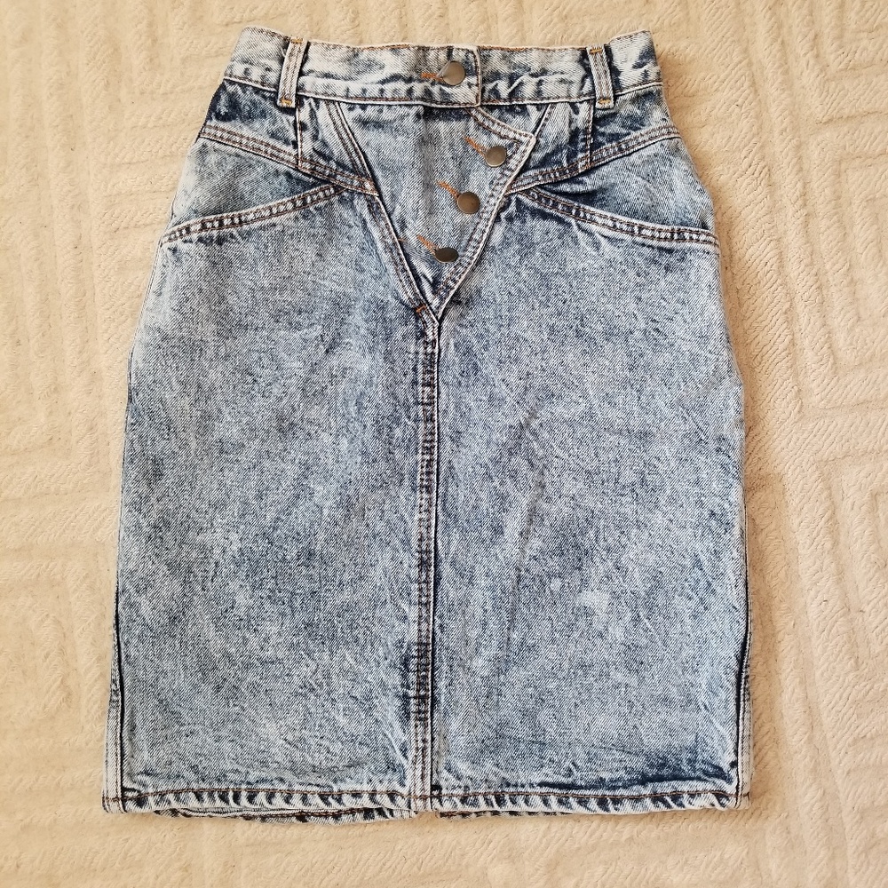 SOLD Free Agent Vintage Acid Wash Denim Skirt